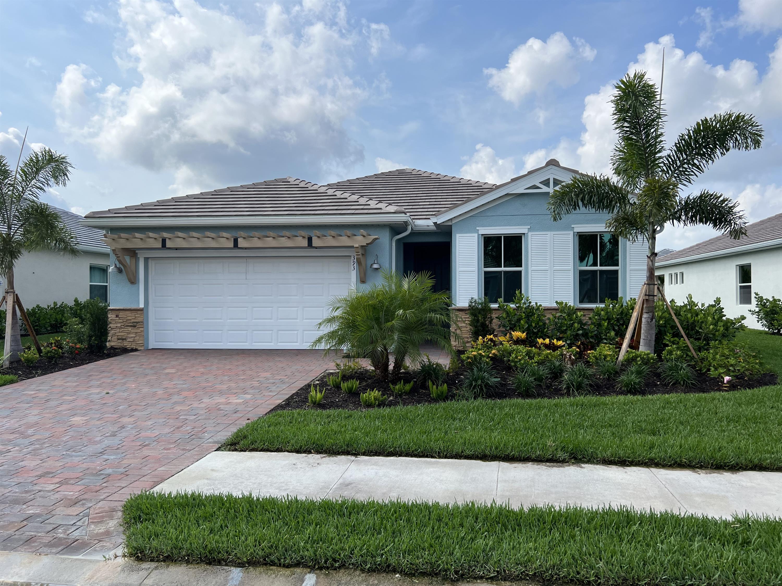 393 Deauville Loop